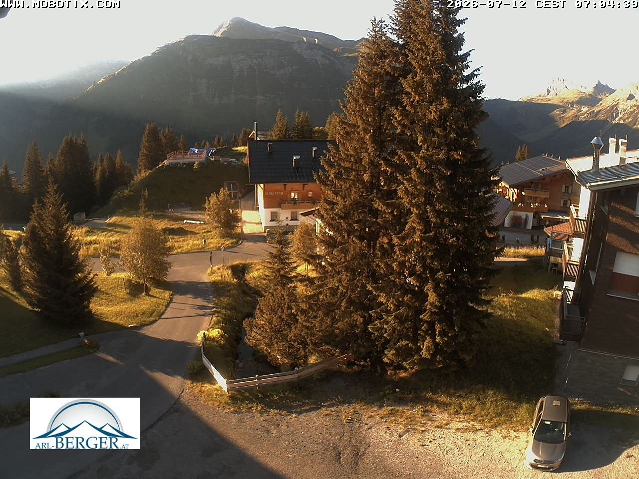 Archiv Foto Webcam Oberlech: Pension Berger