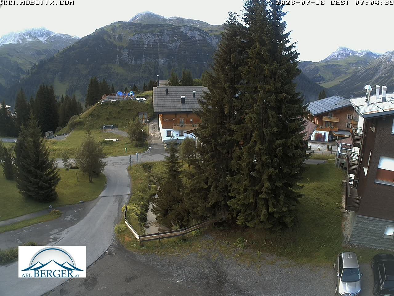 Archiv Foto Webcam Oberlech: Pension Berger
