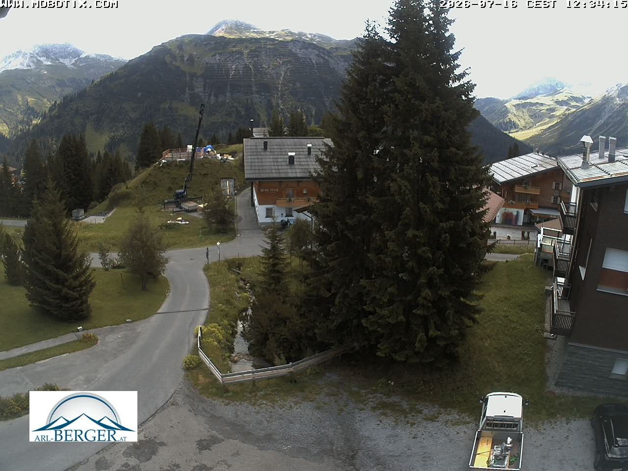 Archiv Foto Webcam Oberlech: Pension Berger