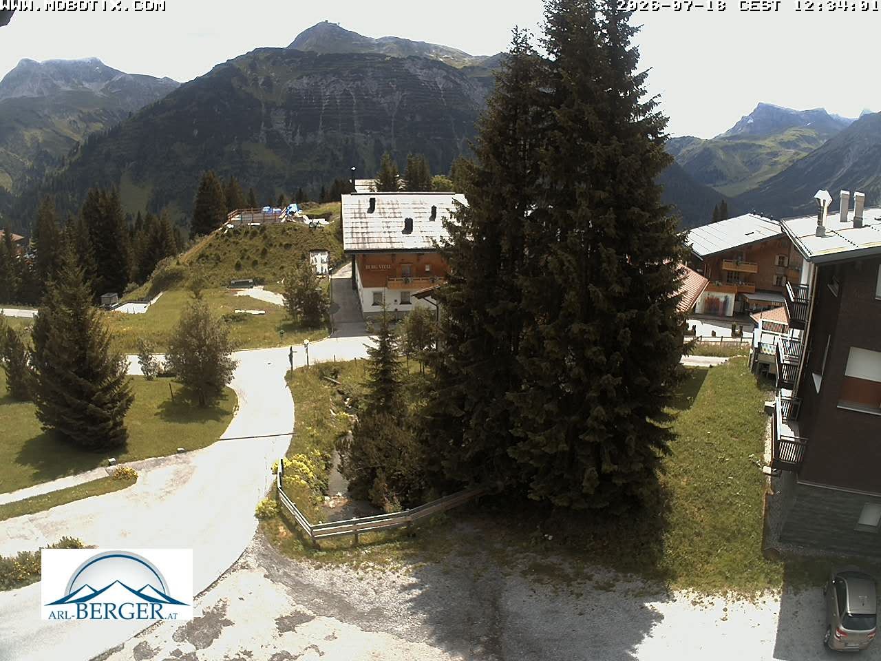 Archiv Foto Webcam Oberlech: Pension Berger