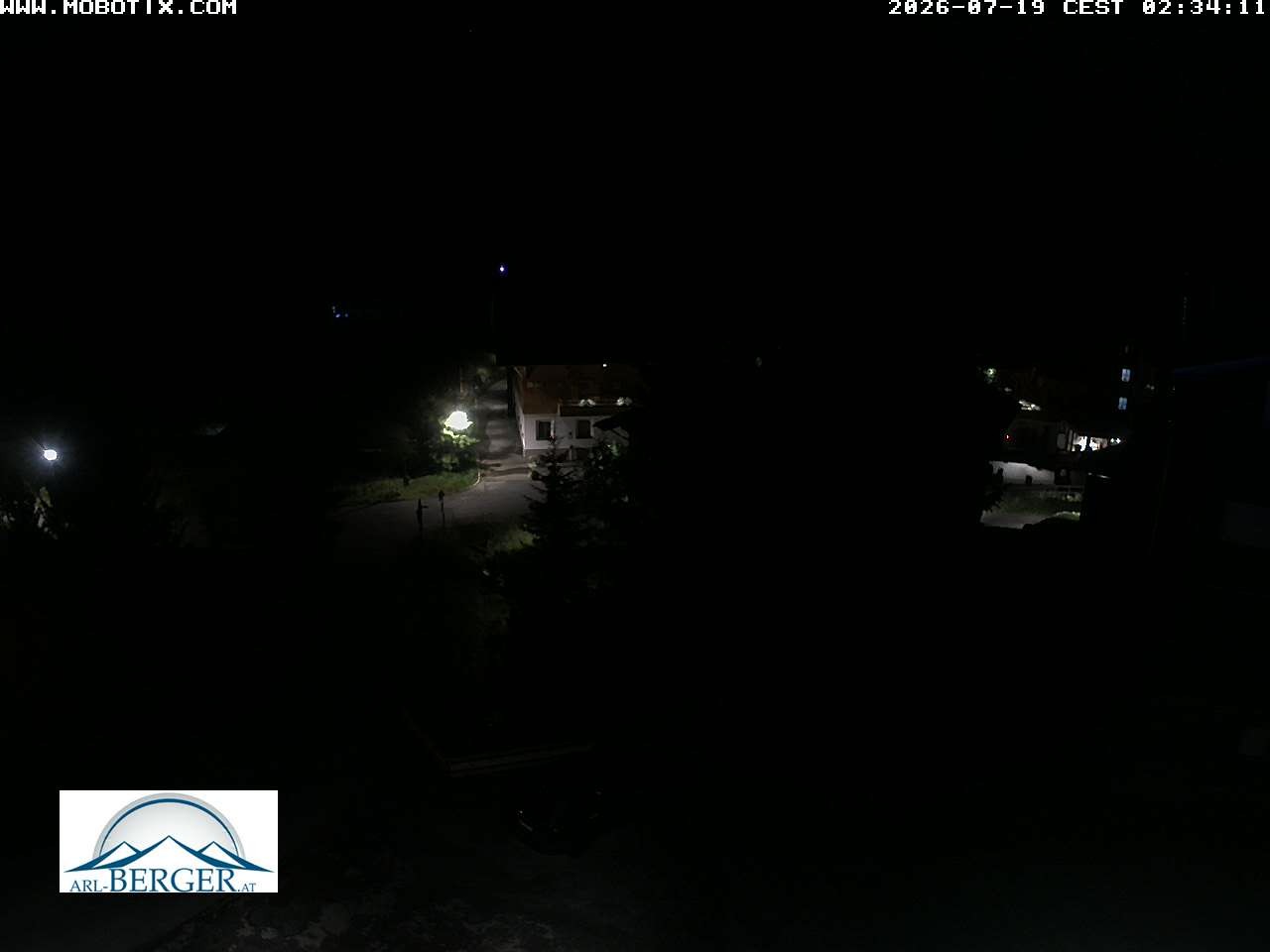 Archived image Webcam Oberlech: guest house Berger