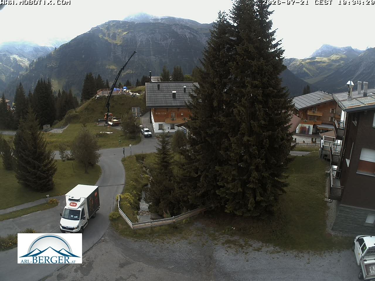 Archiv Foto Webcam Oberlech: Pension Berger