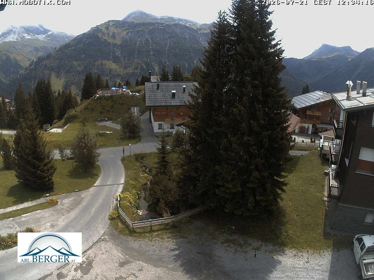 Archiv Foto Webcam Oberlech: Pension Berger