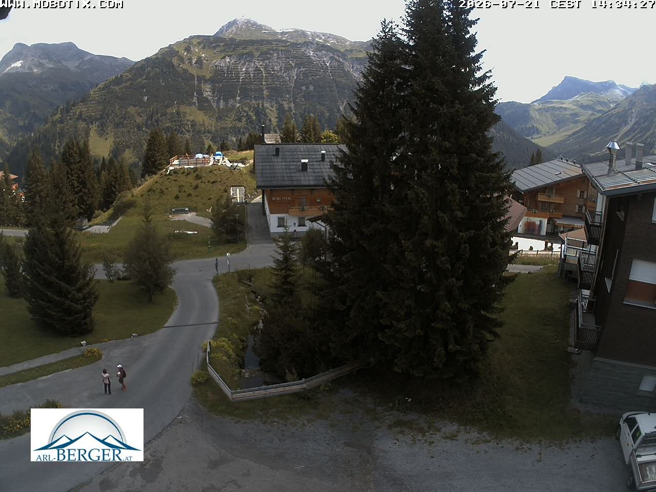 Archiv Foto Webcam Oberlech: Pension Berger