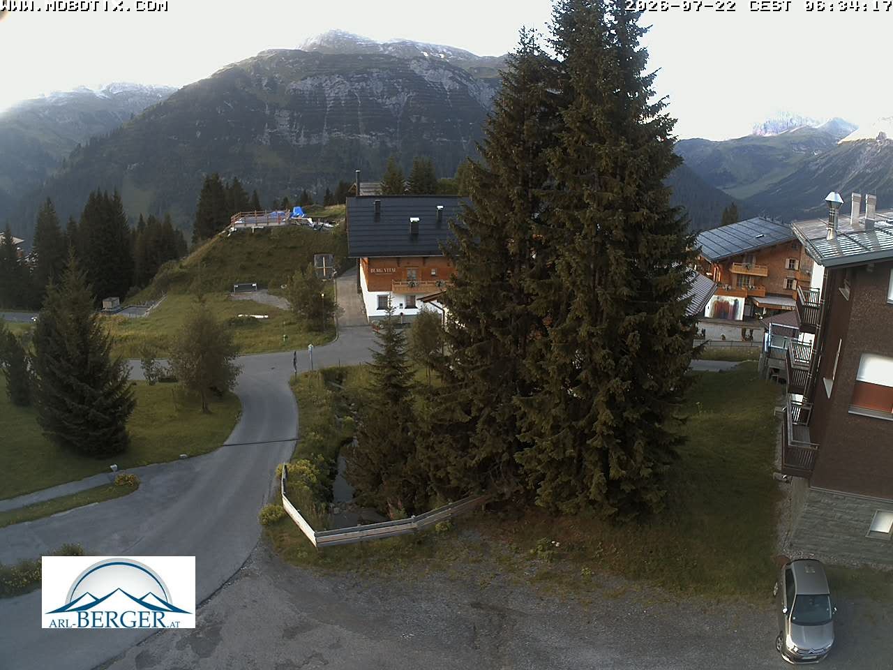 Archiv Foto Webcam Oberlech: Pension Berger