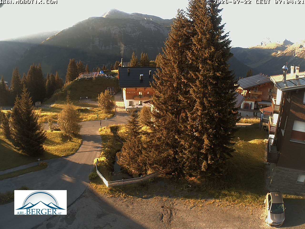 Archiv Foto Webcam Oberlech: Pension Berger