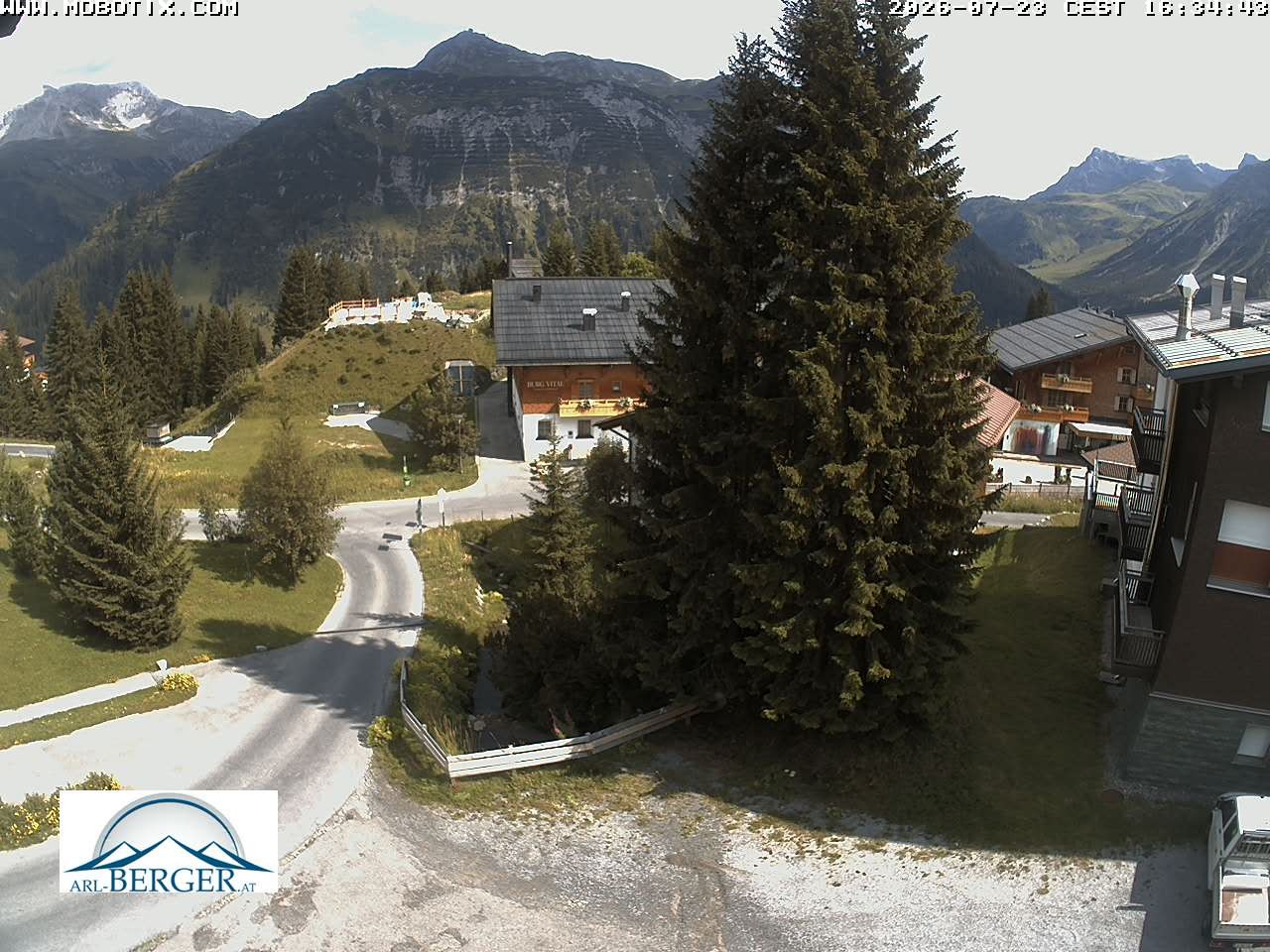 Archiv Foto Webcam Oberlech: Pension Berger
