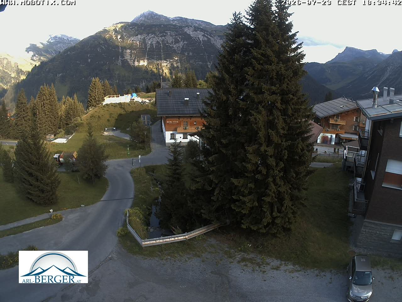 Archiv Foto Webcam Oberlech: Pension Berger