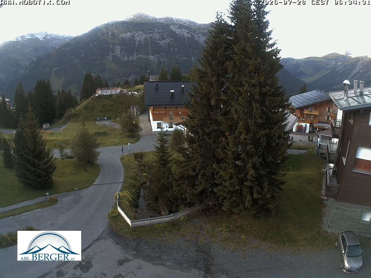 Archiv Foto Webcam Oberlech: Pension Berger