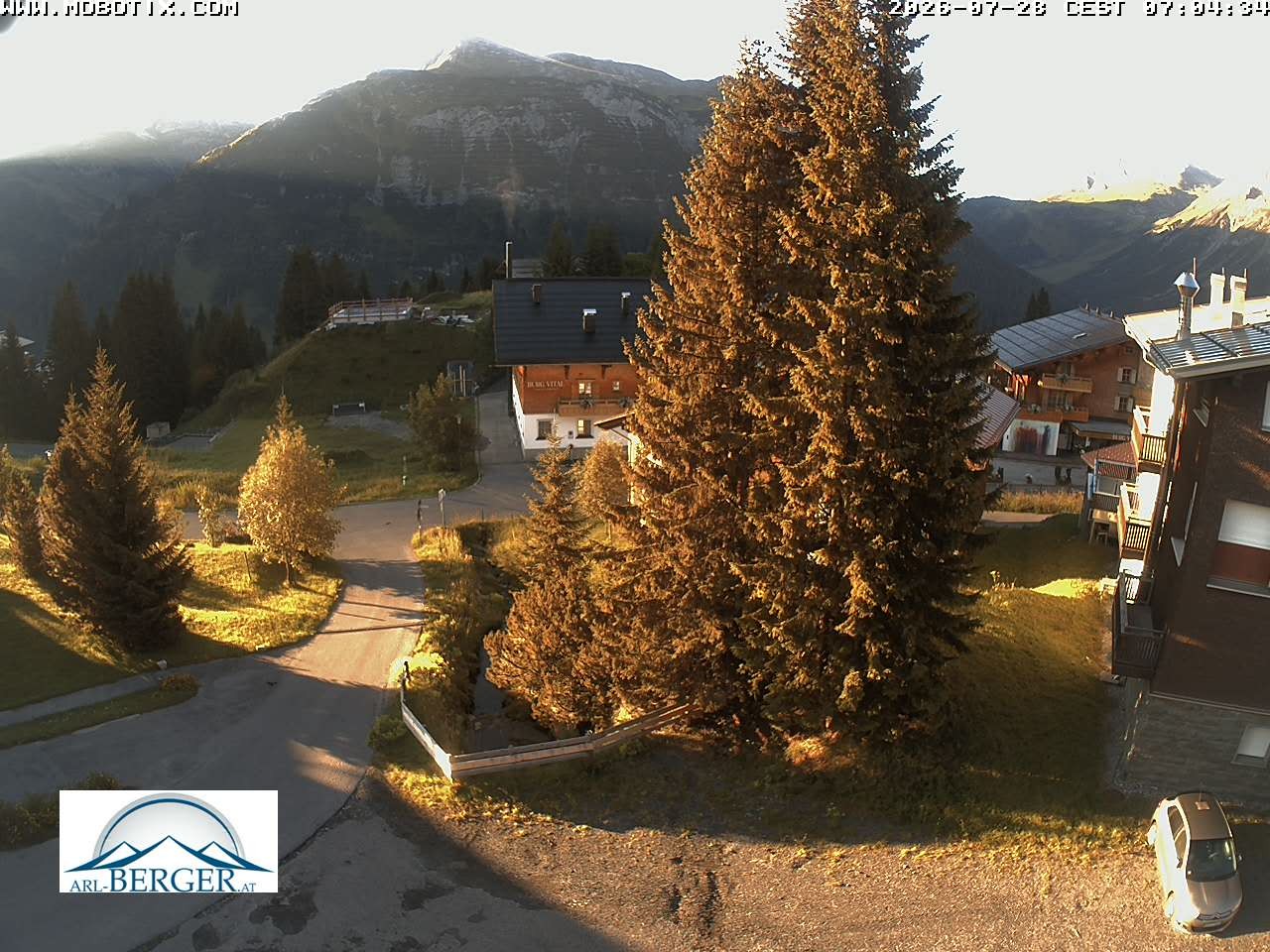 Archiv Foto Webcam Oberlech: Pension Berger