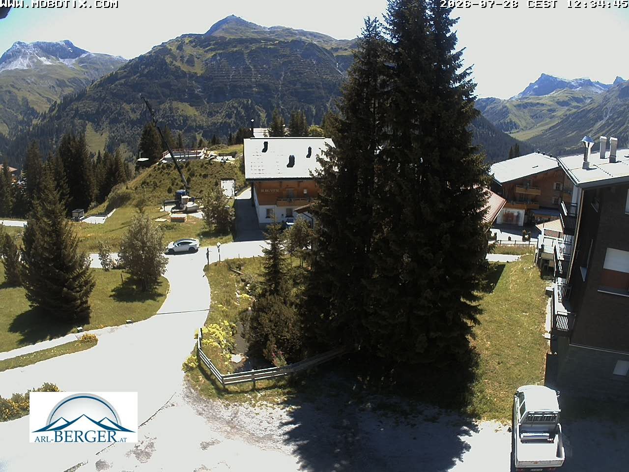 Archiv Foto Webcam Oberlech: Pension Berger