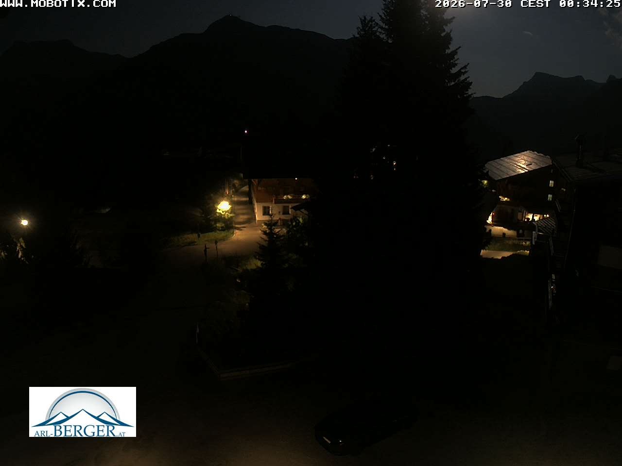 Archiv Foto Webcam Oberlech: Pension Berger
