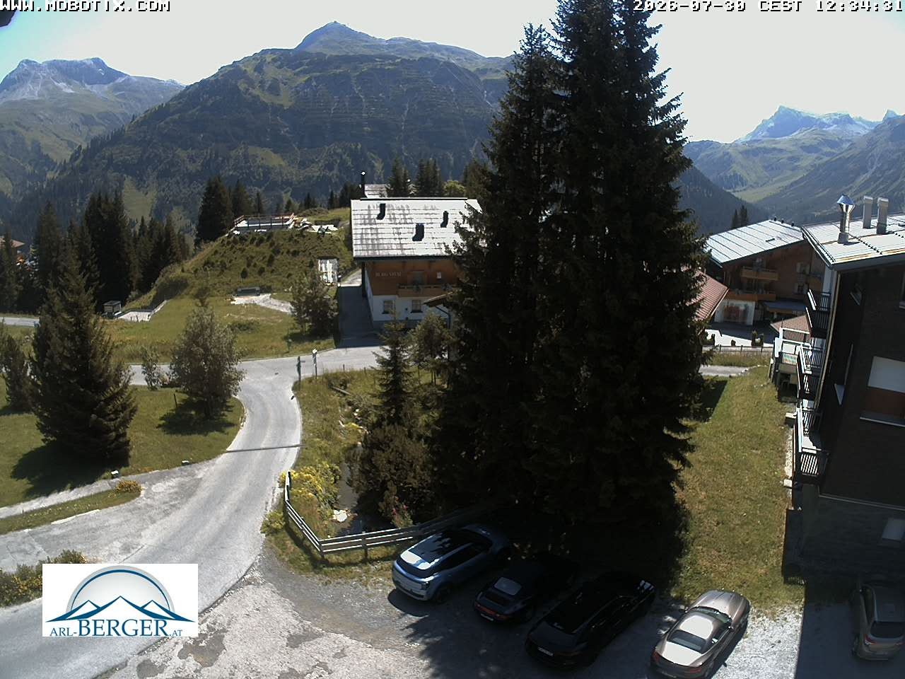 Archiv Foto Webcam Oberlech: Pension Berger