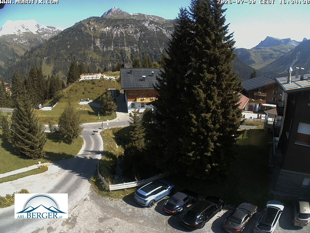 Archiv Foto Webcam Oberlech: Pension Berger