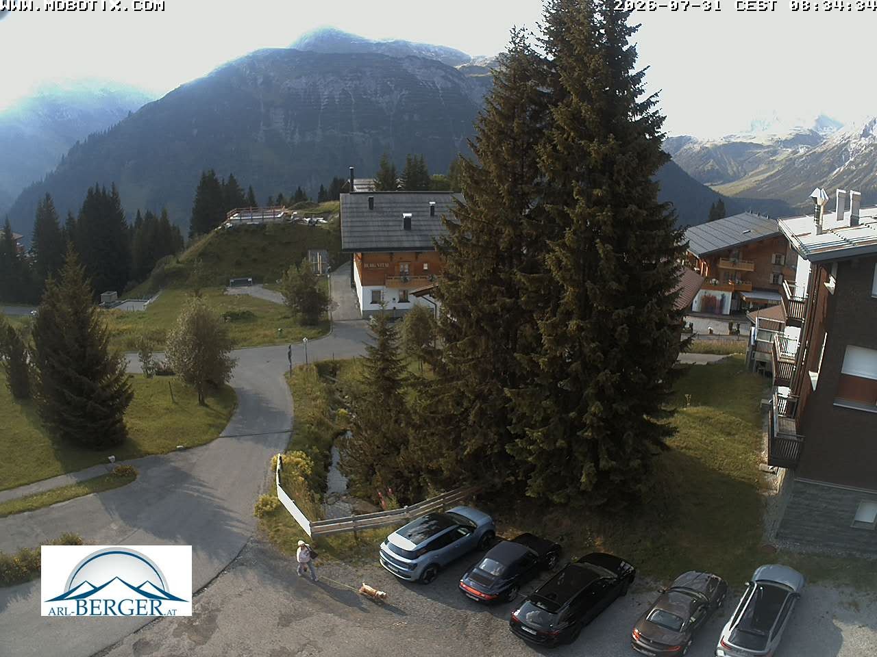 Archiv Foto Webcam Oberlech: Pension Berger