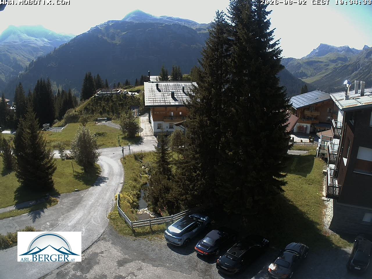 Archiv Foto Webcam Oberlech: Pension Berger