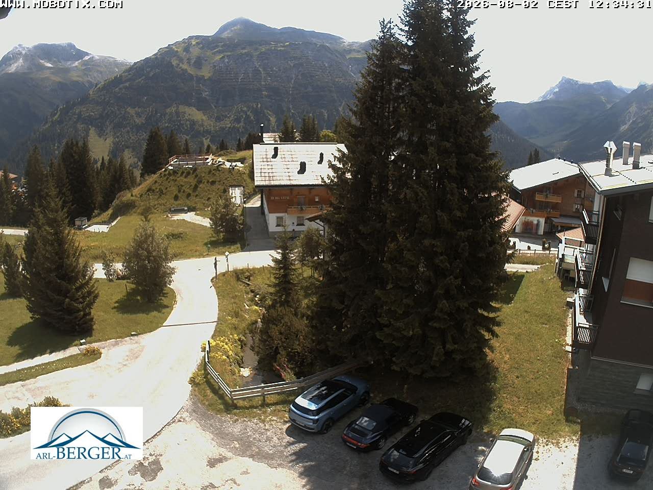Archiv Foto Webcam Oberlech: Pension Berger
