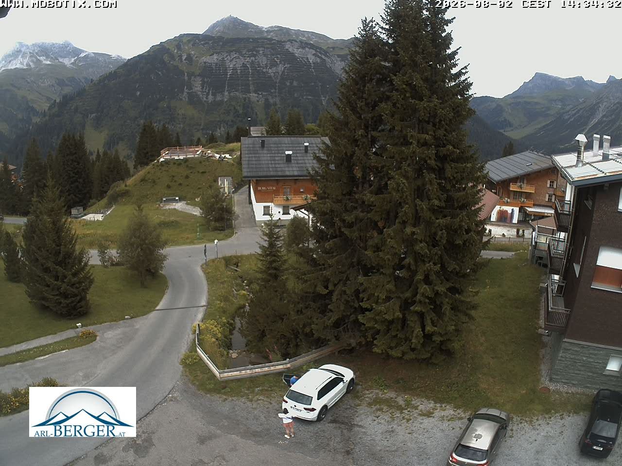 Archiv Foto Webcam Oberlech: Pension Berger
