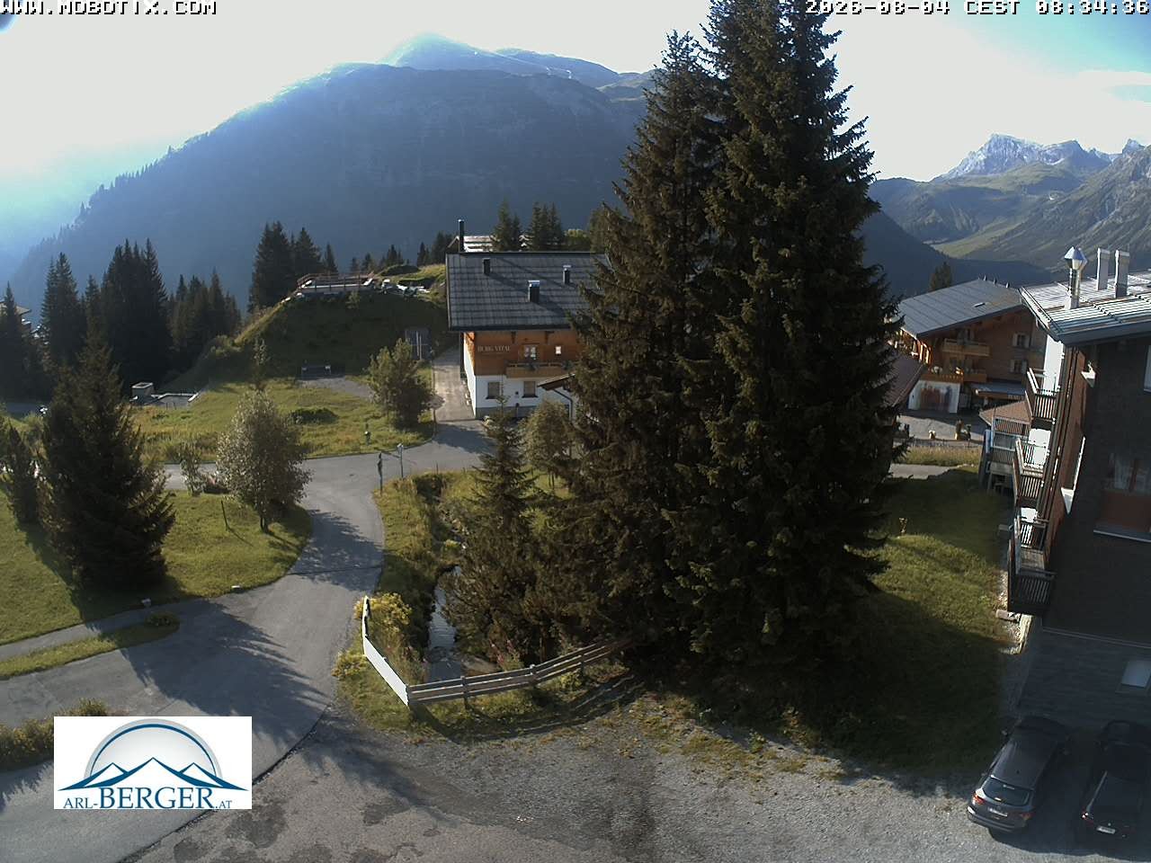 Archiv Foto Webcam Oberlech: Pension Berger