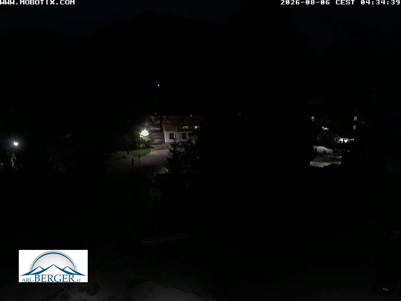 Archiv Foto Webcam Oberlech: Pension Berger