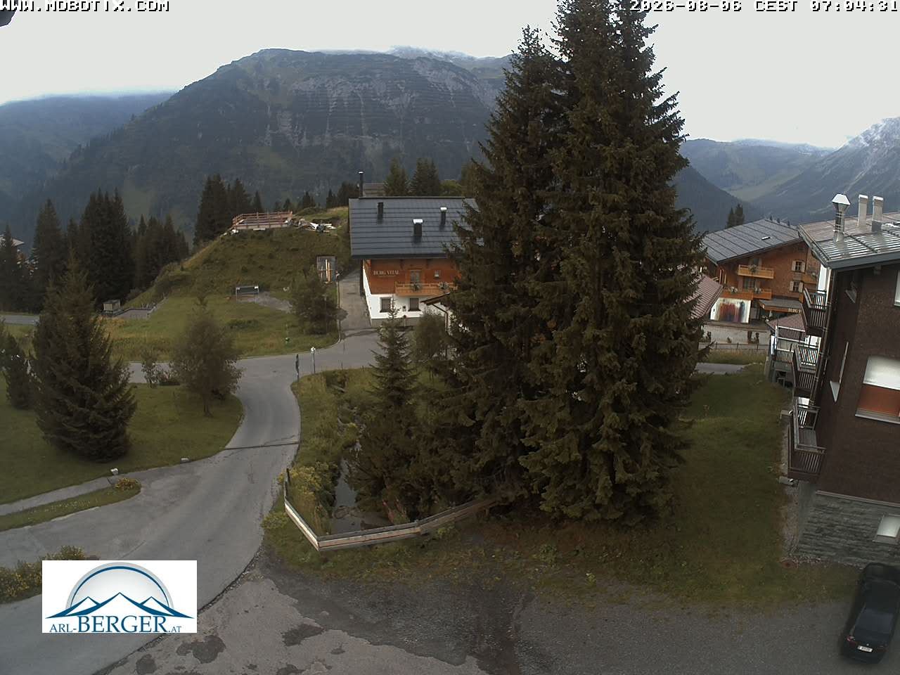 Archiv Foto Webcam Oberlech: Pension Berger