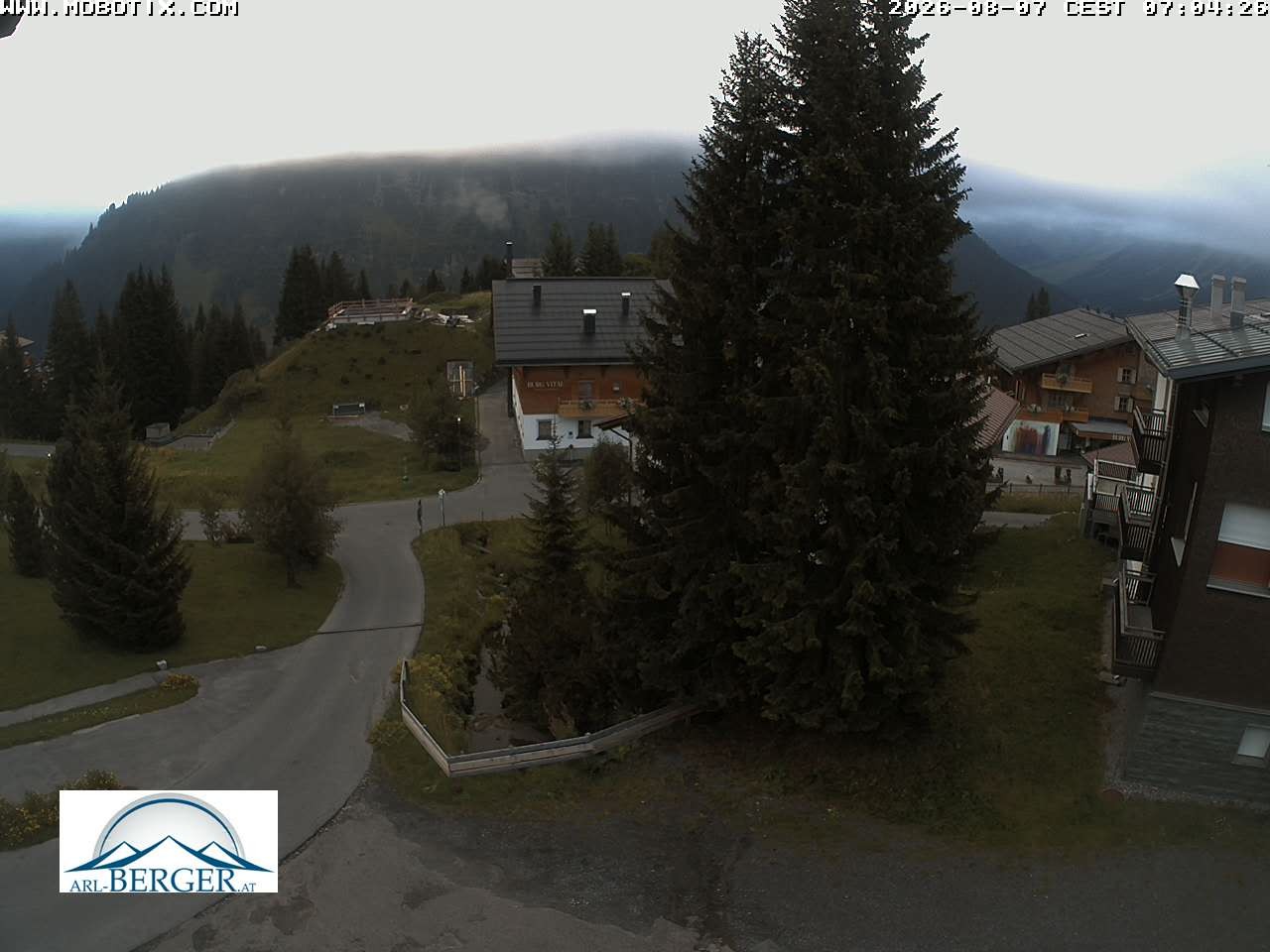 Archiv Foto Webcam Oberlech: Pension Berger