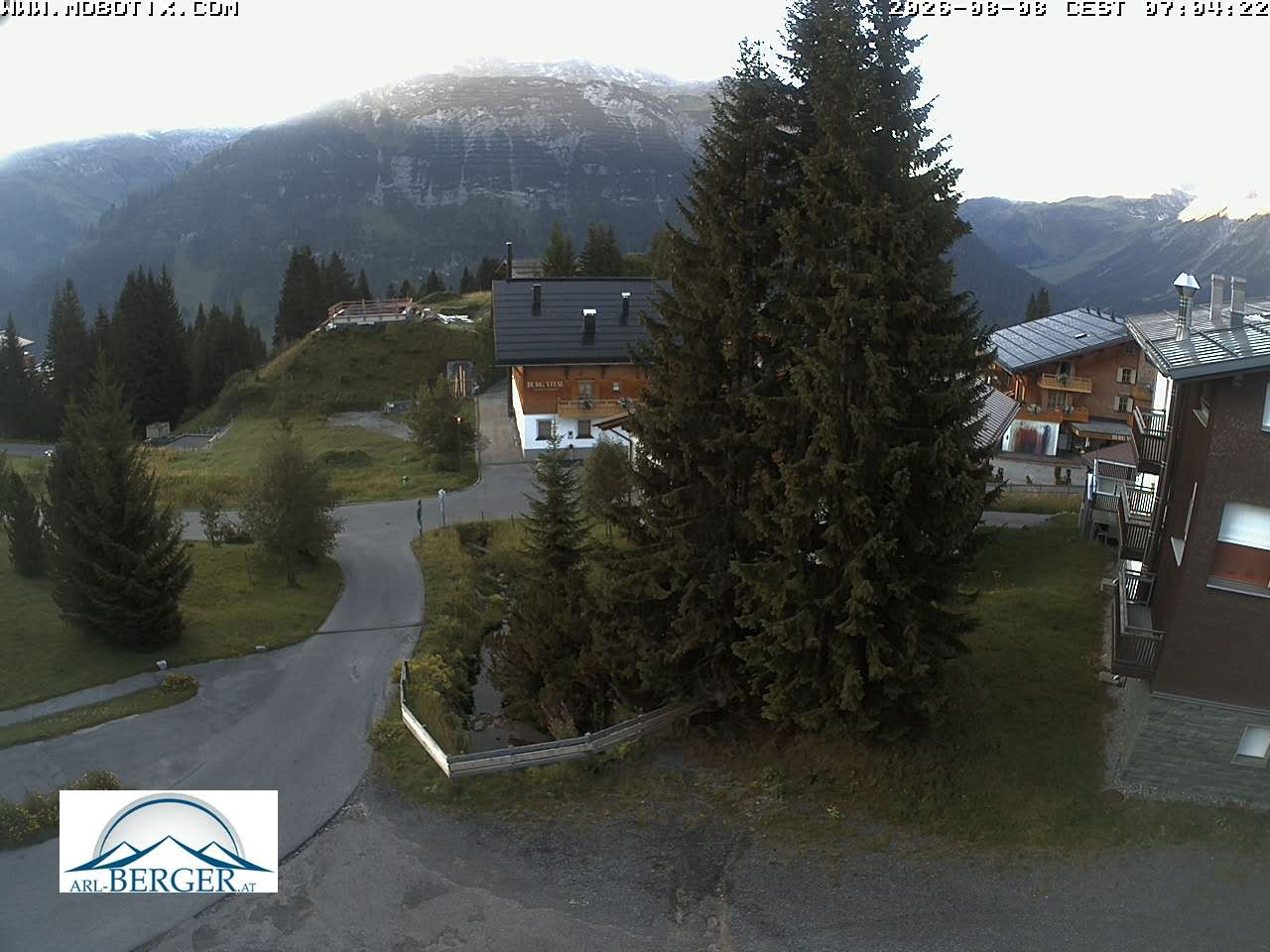 Archiv Foto Webcam Oberlech: Pension Berger