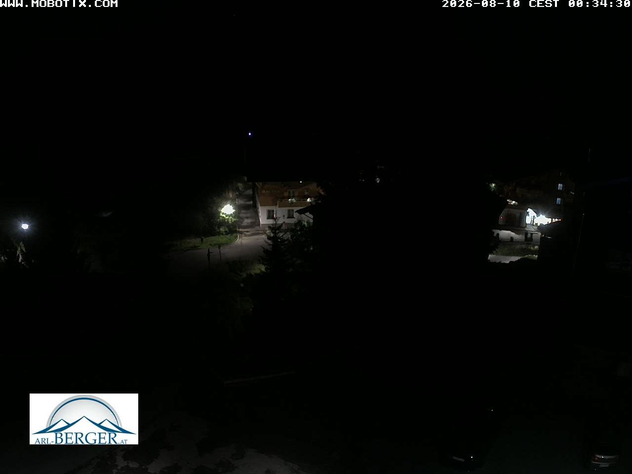 Archived image Webcam Oberlech: guest house Berger