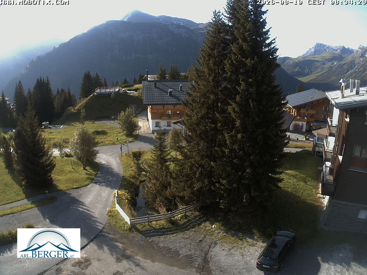 Archiv Foto Webcam Oberlech: Pension Berger