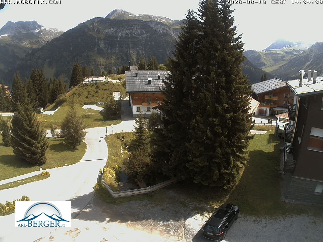 Archiv Foto Webcam Oberlech: Pension Berger