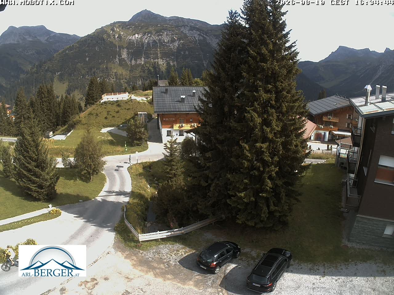 Archiv Foto Webcam Oberlech: Pension Berger