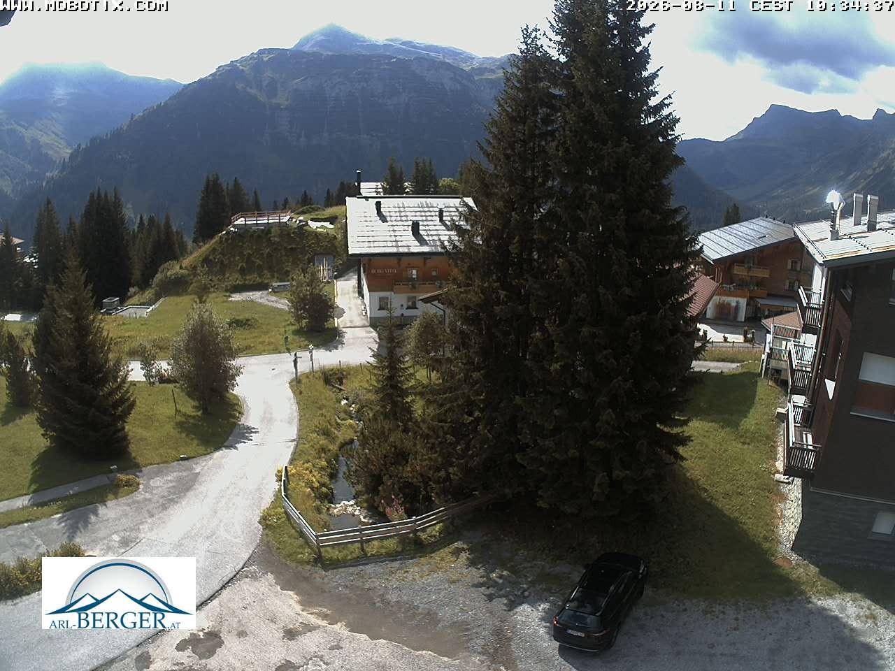 Archiv Foto Webcam Oberlech: Pension Berger