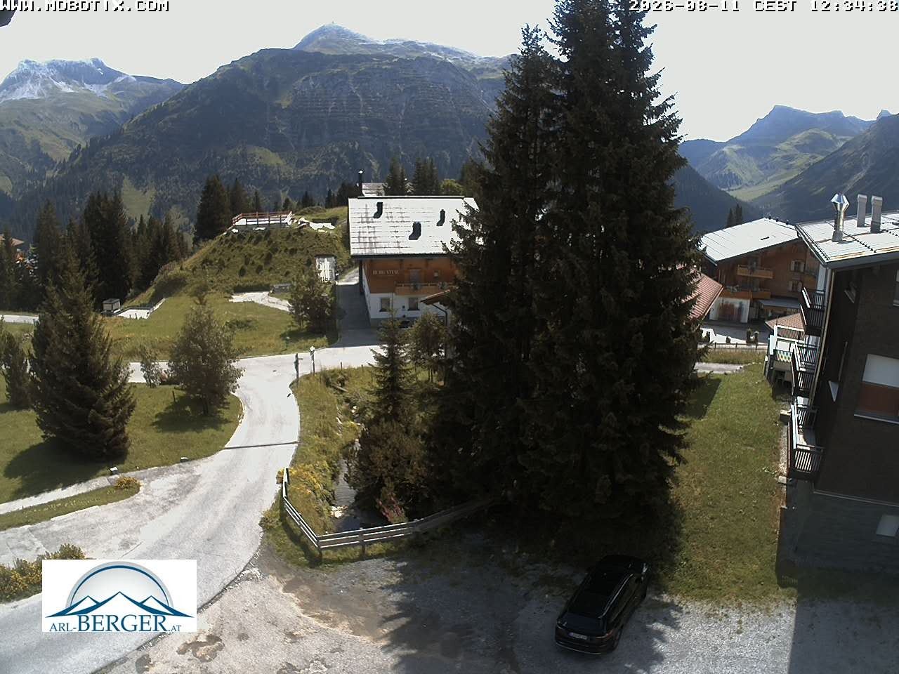 Archiv Foto Webcam Oberlech: Pension Berger