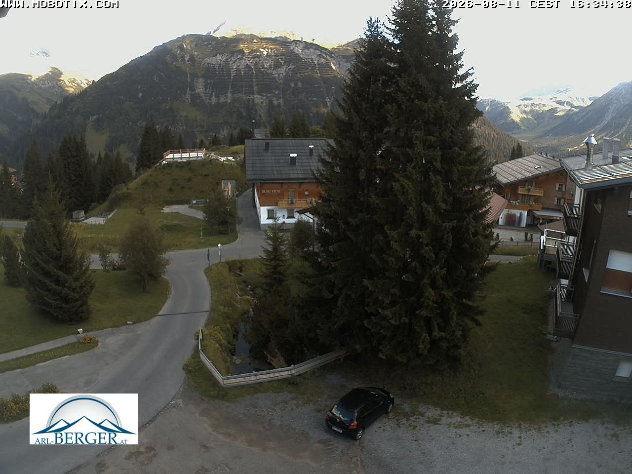 Archiv Foto Webcam Oberlech: Pension Berger