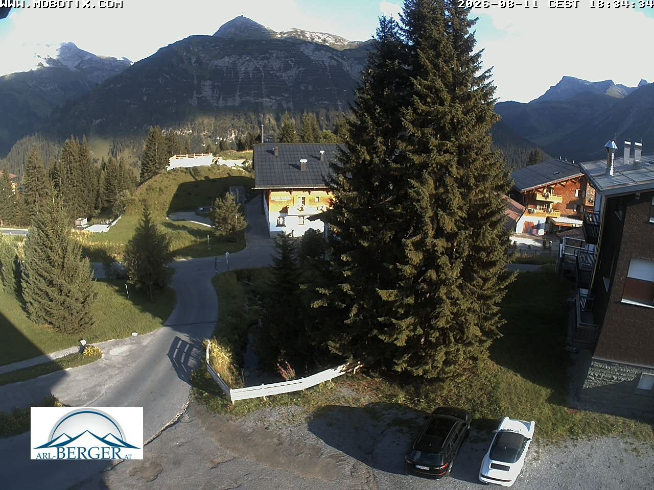 Archiv Foto Webcam Oberlech: Pension Berger