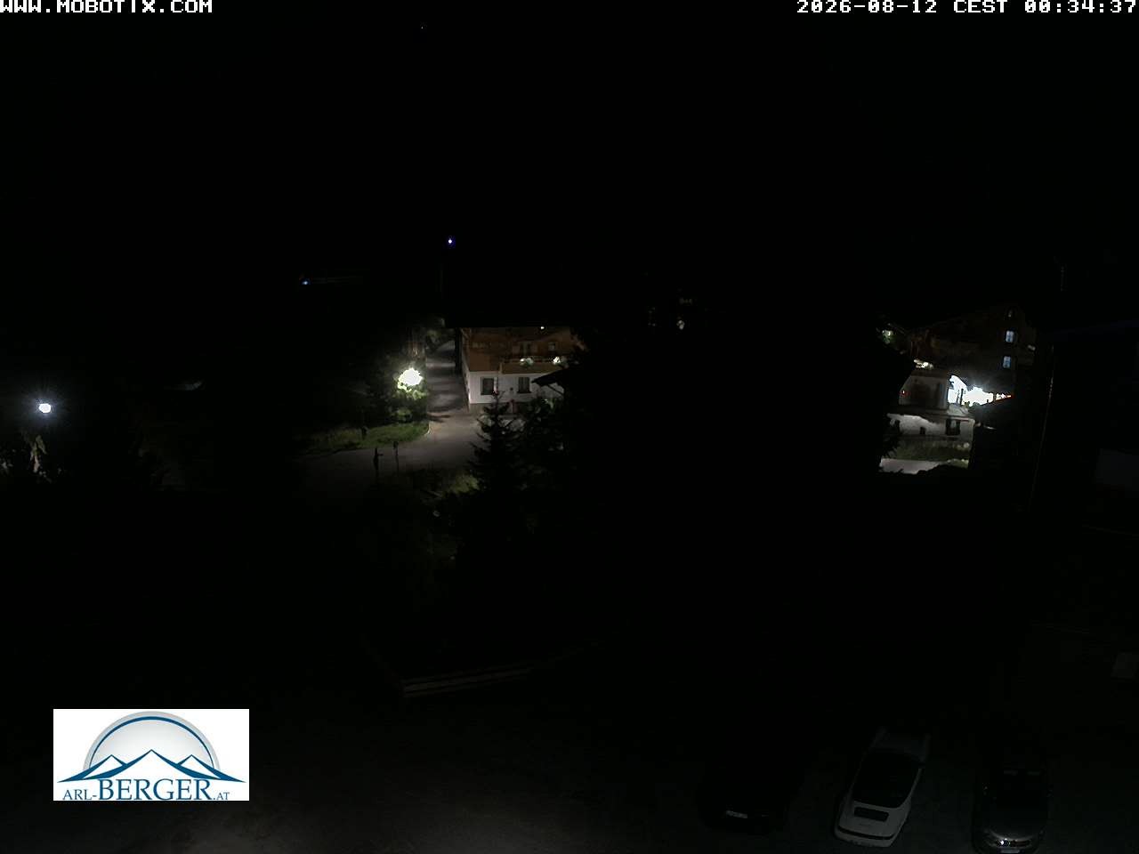 Archived image Webcam Oberlech: guest house Berger