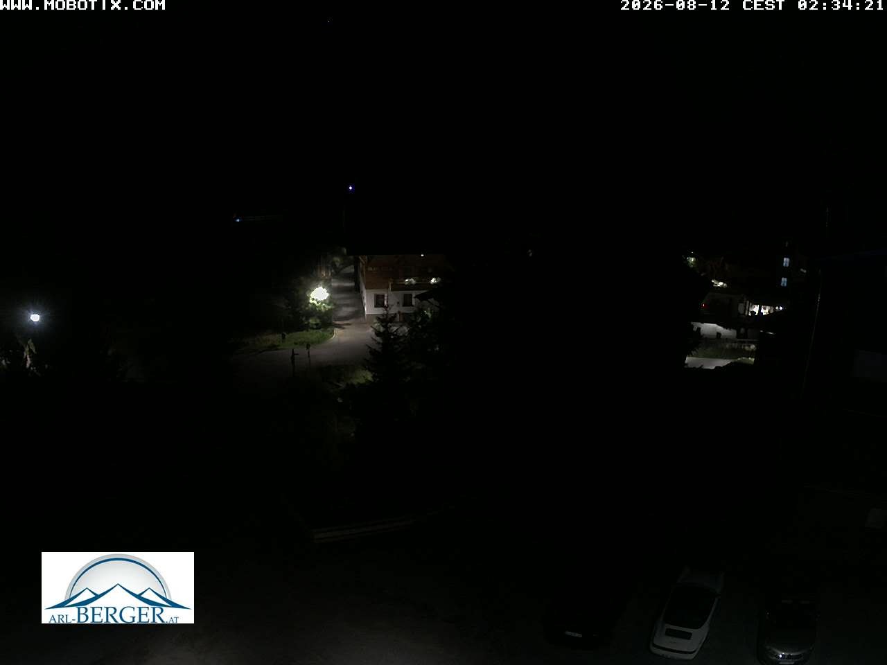 Archived image Webcam Oberlech: guest house Berger