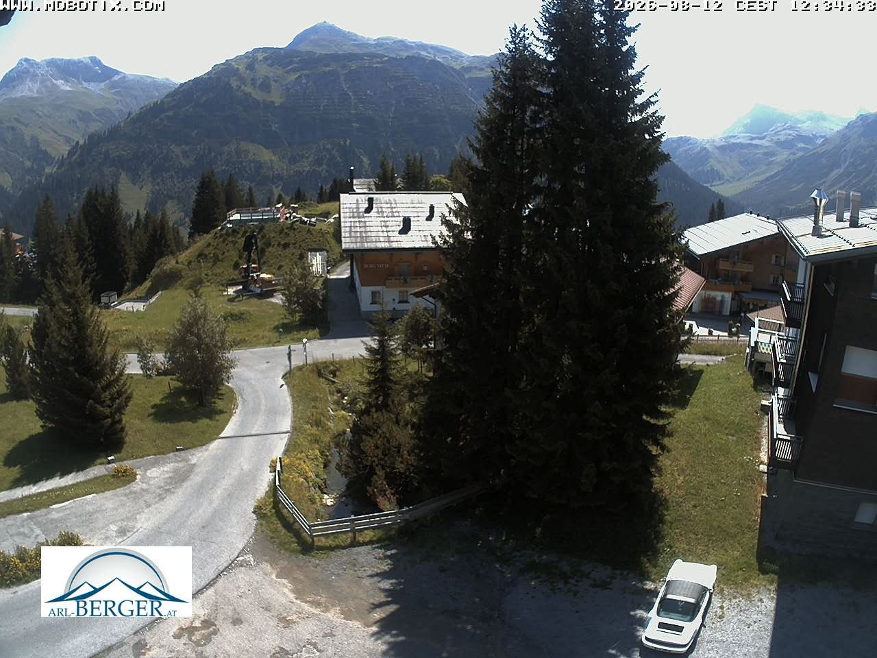 Archiv Foto Webcam Oberlech: Pension Berger