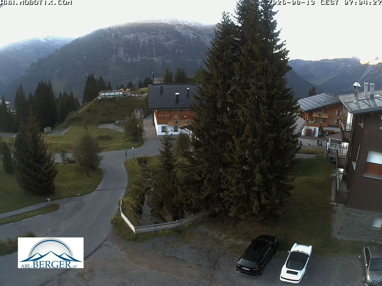 Archiv Foto Webcam Oberlech: Pension Berger