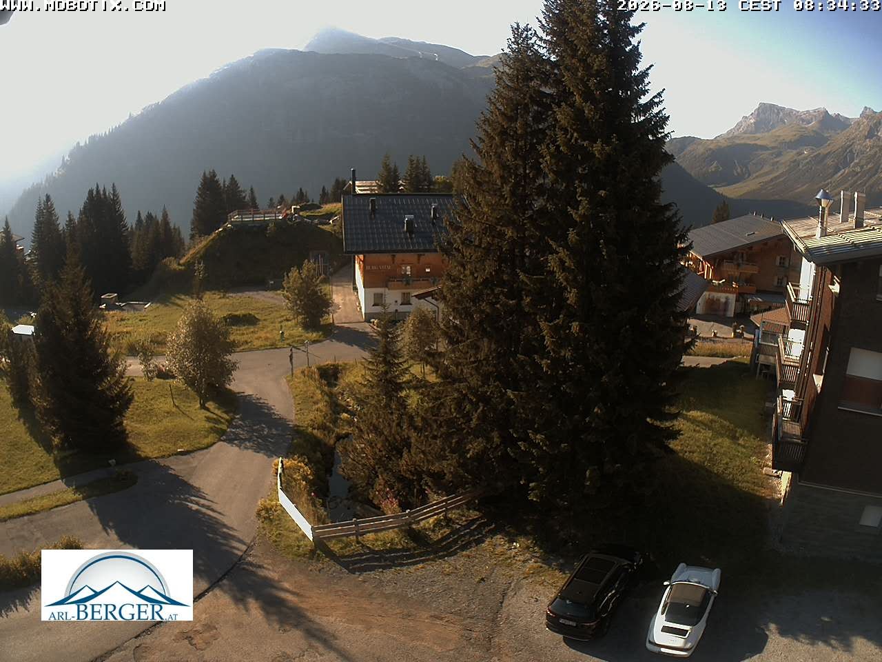Archiv Foto Webcam Oberlech: Pension Berger