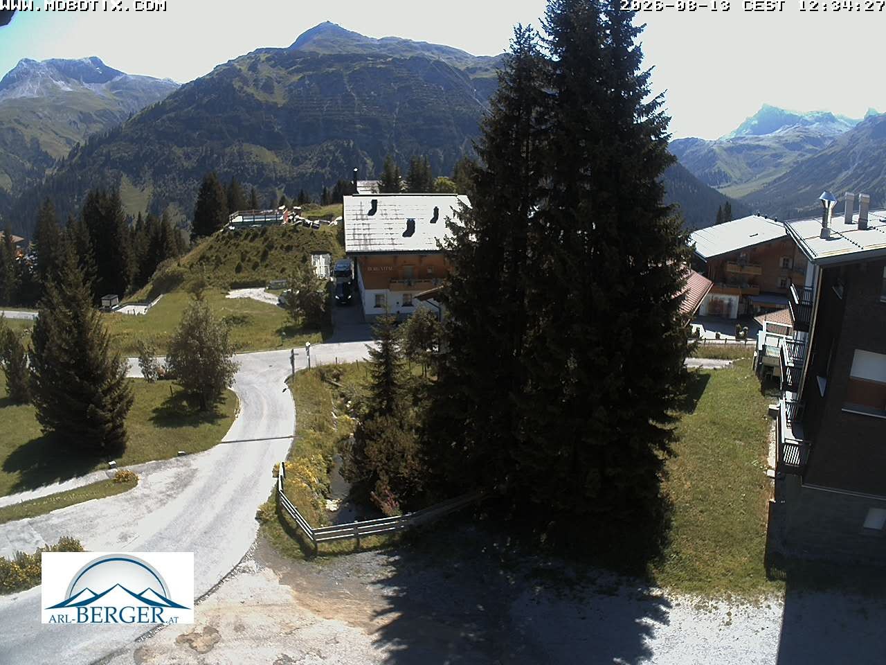 Archiv Foto Webcam Oberlech: Pension Berger