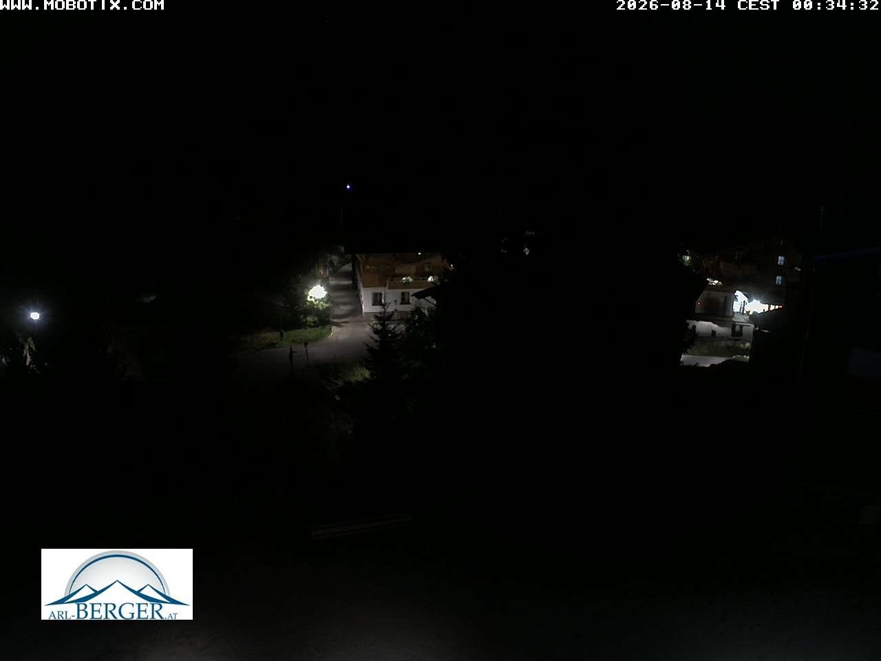 Archived image Webcam Oberlech: guest house Berger