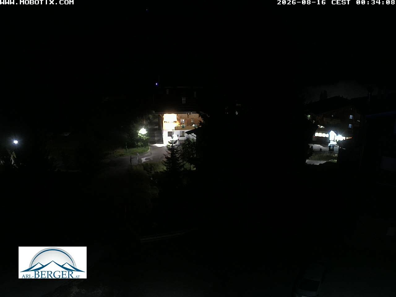Archived image Webcam Oberlech: guest house Berger