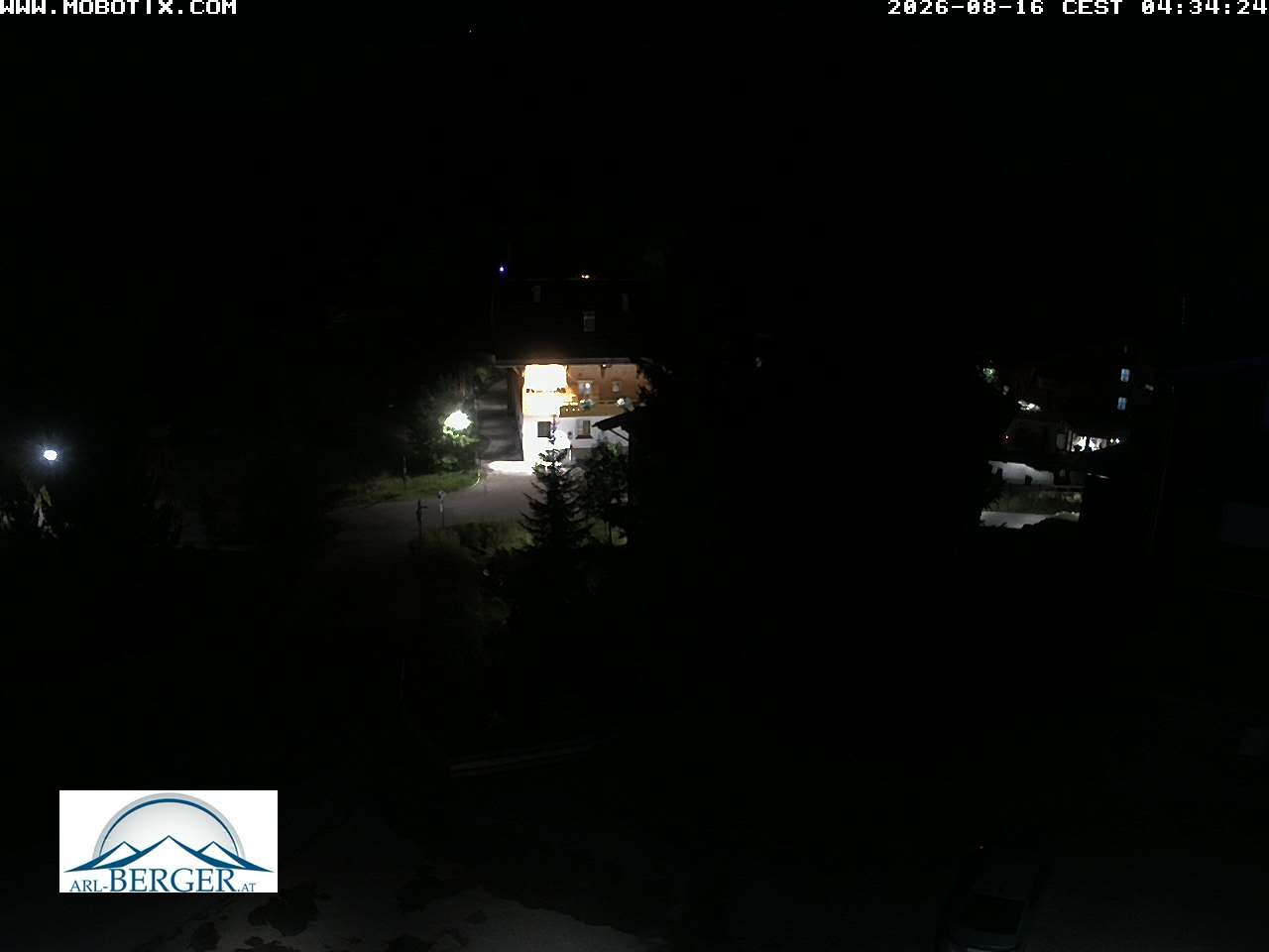 Archived image Webcam Oberlech: guest house Berger