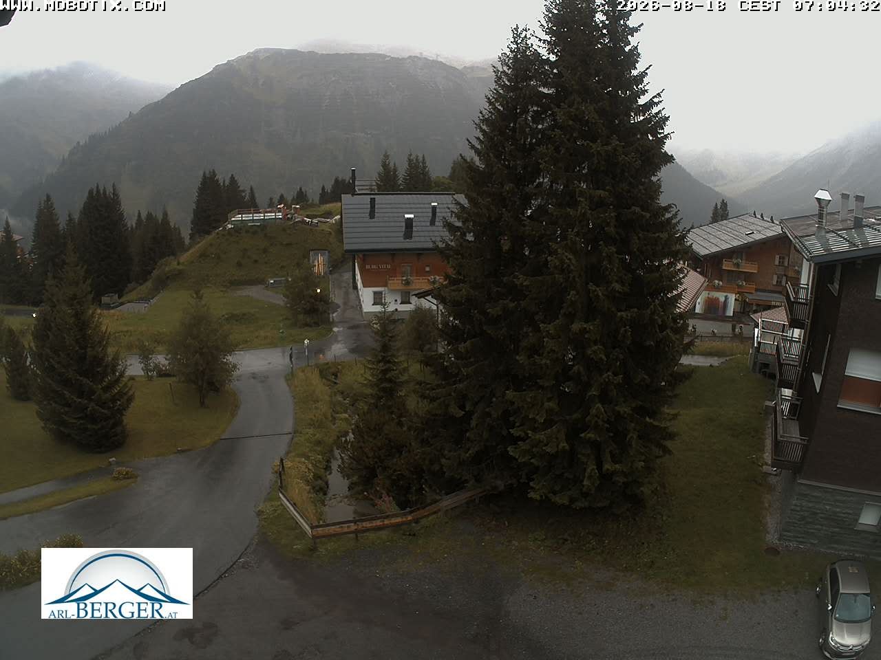 Archiv Foto Webcam Oberlech: Pension Berger