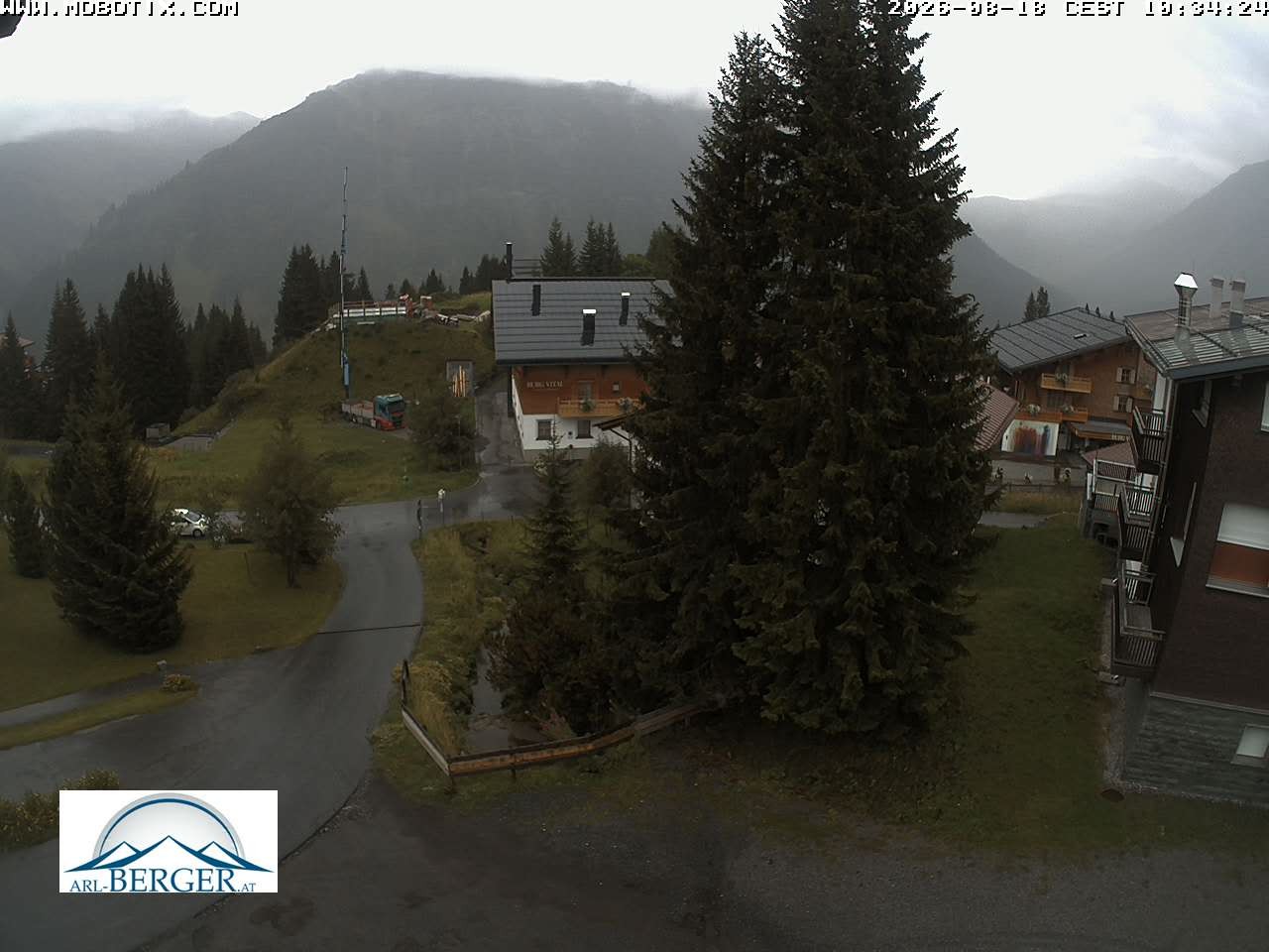 Archiv Foto Webcam Oberlech: Pension Berger