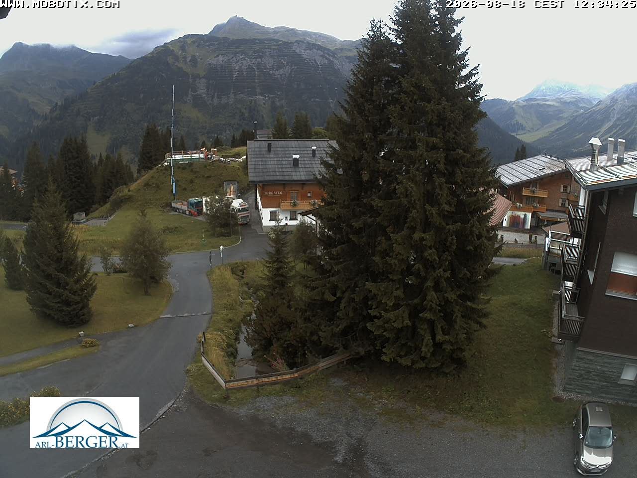 Archiv Foto Webcam Oberlech: Pension Berger