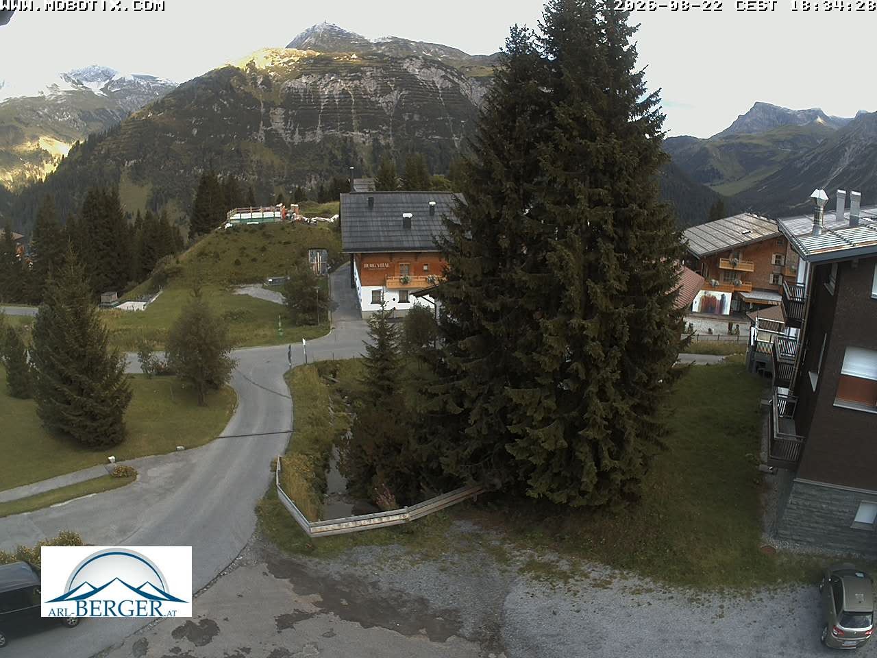 Archiv Foto Webcam Oberlech: Pension Berger