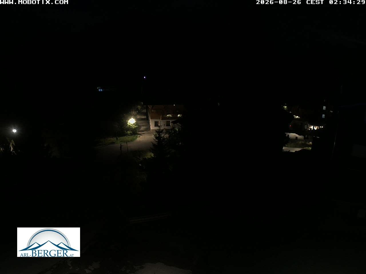 Archived image Webcam Oberlech: guest house Berger