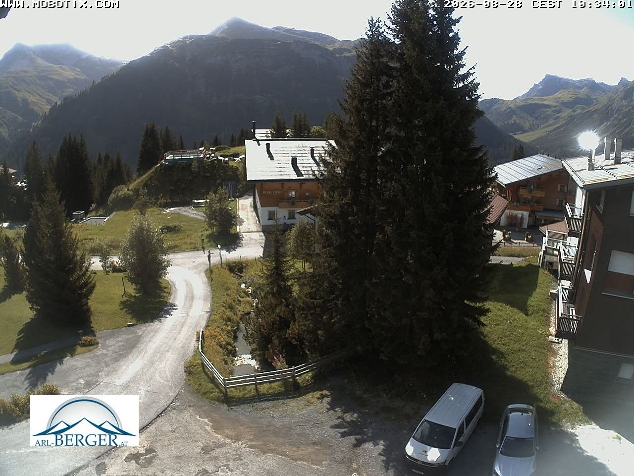 Archiv Foto Webcam Oberlech: Pension Berger